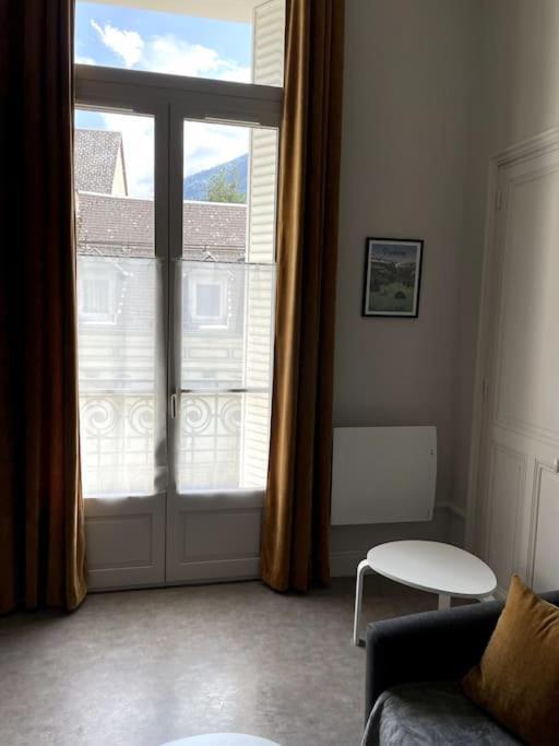 101 Pyrenees Palace Appartement Bagnères-de-Luchon Zewnętrze zdjęcie